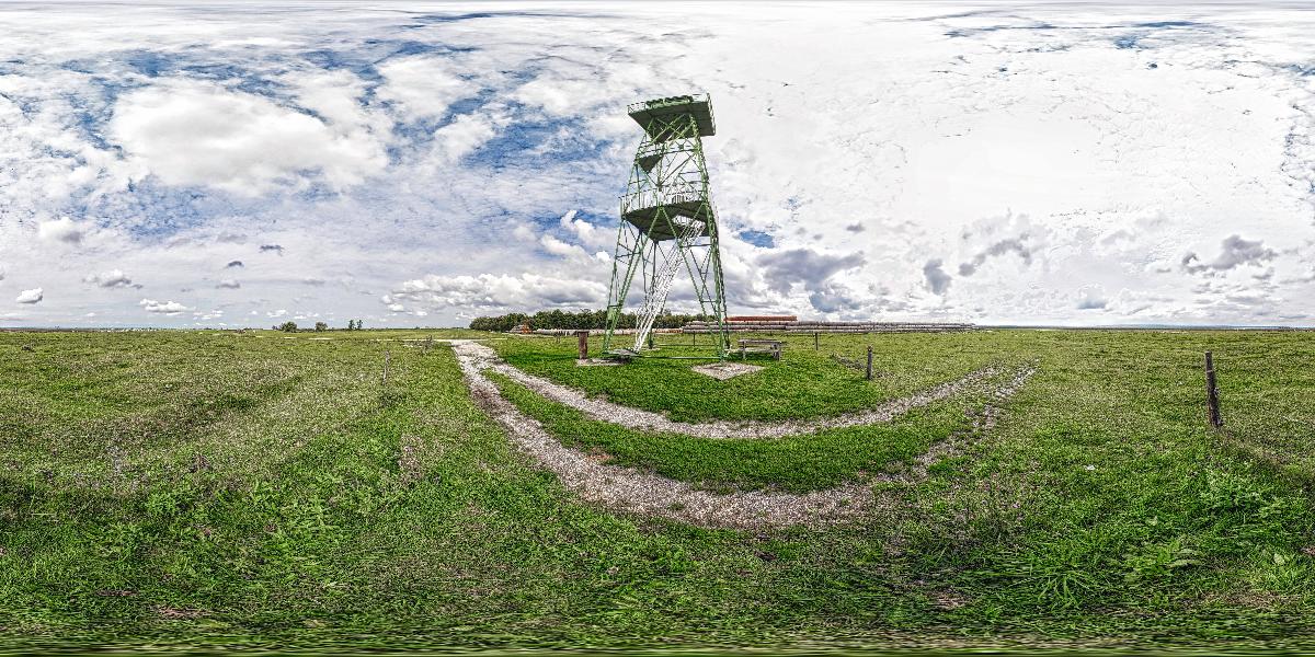 ehem. ungarischer Grenzwachturm am Neudegg im Seewinkel bei Apetlon (Foto: © Werner Pietschmann)