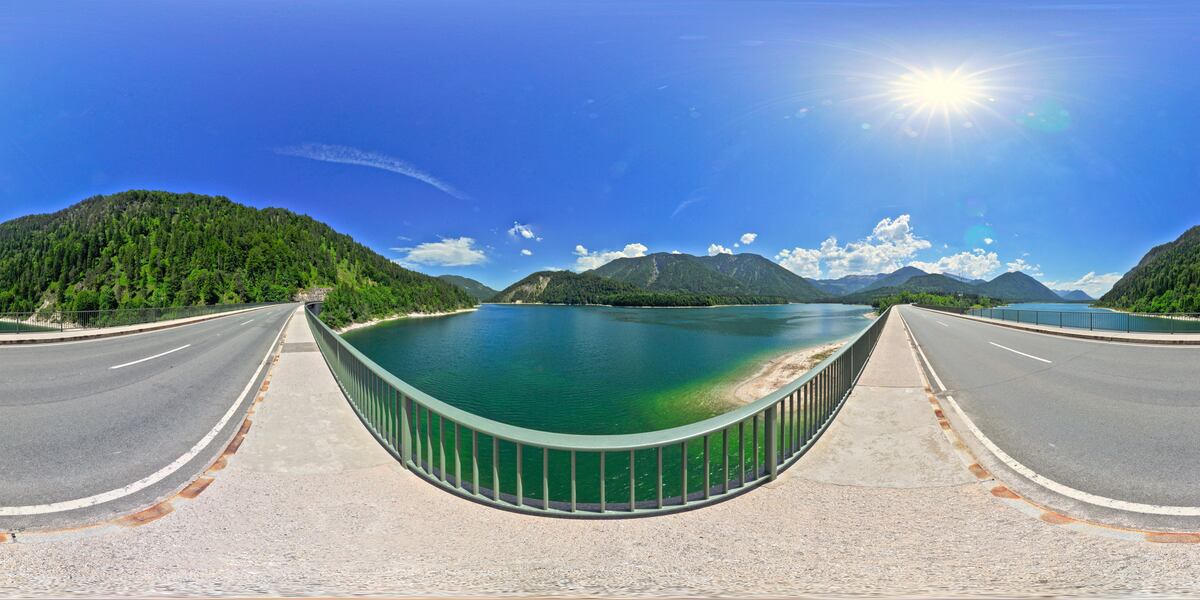 Foto: © Werner Pietschmann Faller-Klamm-Brücke bei Lenggries