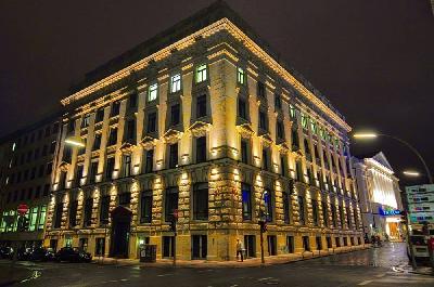 Foto: Werner Pietschmann Warburg Bank in Hamburg