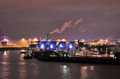 Foto: Werner Pietschmann Hauptklärwerk Köhlbrandhöft im Hamburger Hafen