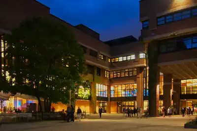 Gasteig Kulturzentrum in München bei Nacht