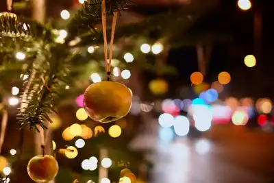 Dekoration auf einem Weihnachtsmarkt