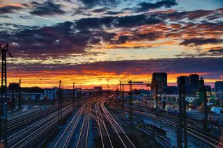 Wolkenreicher Sonnenuntergang im Münchner Westen (22.03.2024)